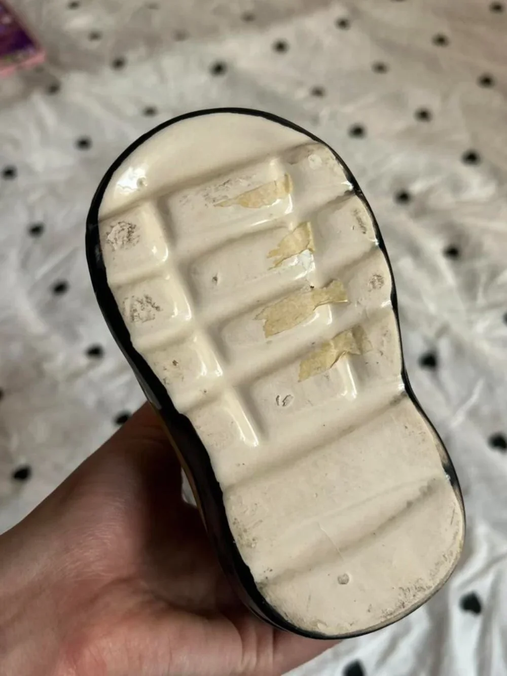 N/A yellow ceramic